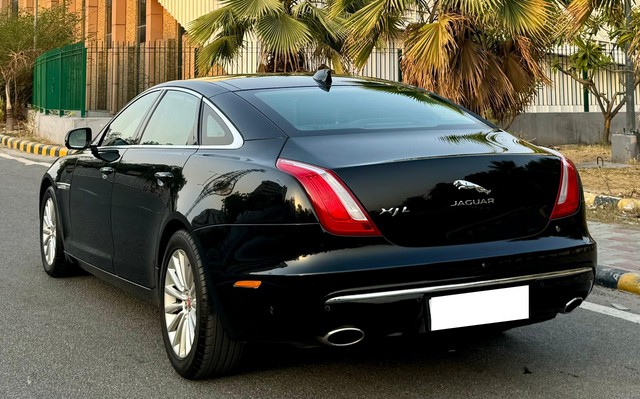 Second-hand 2017 Jaguar XJ 2.0L Portfolio for sale in New Delhi-9