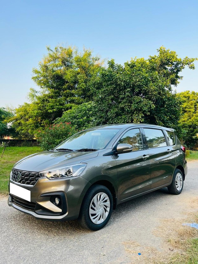 Second-hand 2022 Maruti Ertiga VXI CNG for sale in New Delhi-6