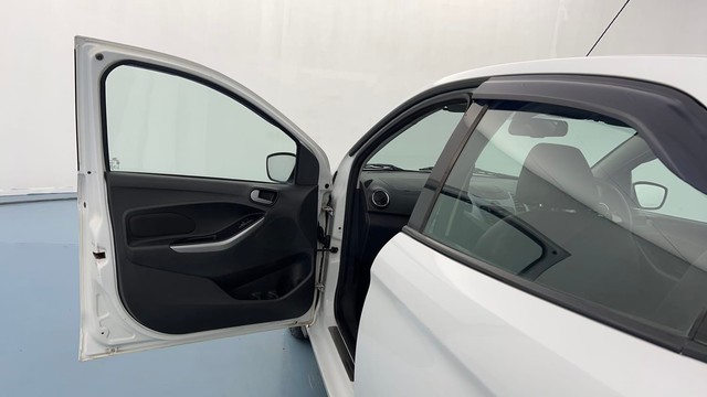 Second-hand 2018 Ford Figo Titanium AT 2019-2020 for sale in Lucknow-29