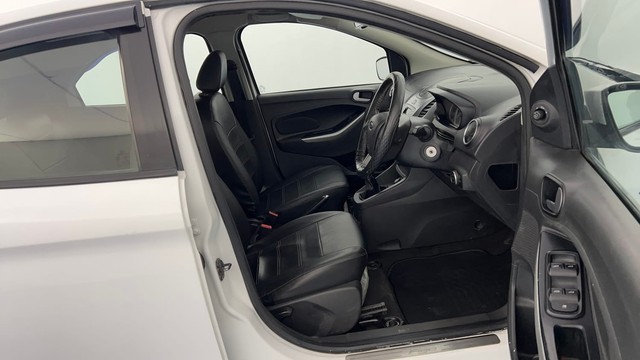 Second-hand 2018 Ford Figo Titanium AT 2019-2020 for sale in Lucknow-15