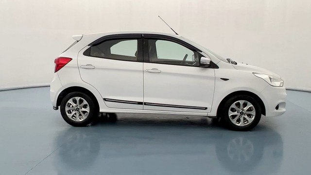 Second-hand 2018 Ford Figo Titanium AT 2019-2020 for sale in Lucknow-2