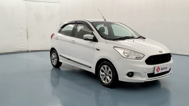 Second-hand 2018 Ford Figo Titanium AT 2019-2020 for sale in Lucknow-1