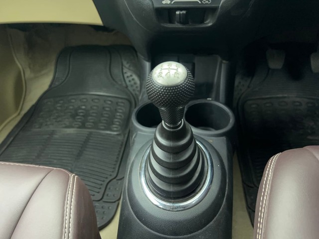 Second-hand 2014 Honda Brio VX for sale in Chennai-12