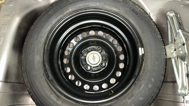 Second-hand 2014 Honda Brio VX for sale in Chennai-21