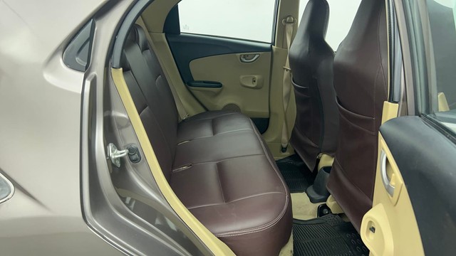 Second-hand 2014 Honda Brio VX for sale in Chennai-23