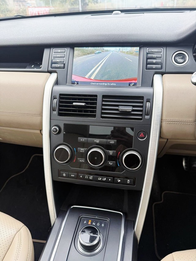 Second-hand 2018 Land Rover Discovery HSE 2.0 SD4 for sale in New Delhi-8