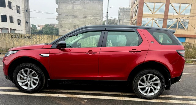 Second-hand 2018 Land Rover Discovery HSE 2.0 SD4 for sale in New Delhi-15