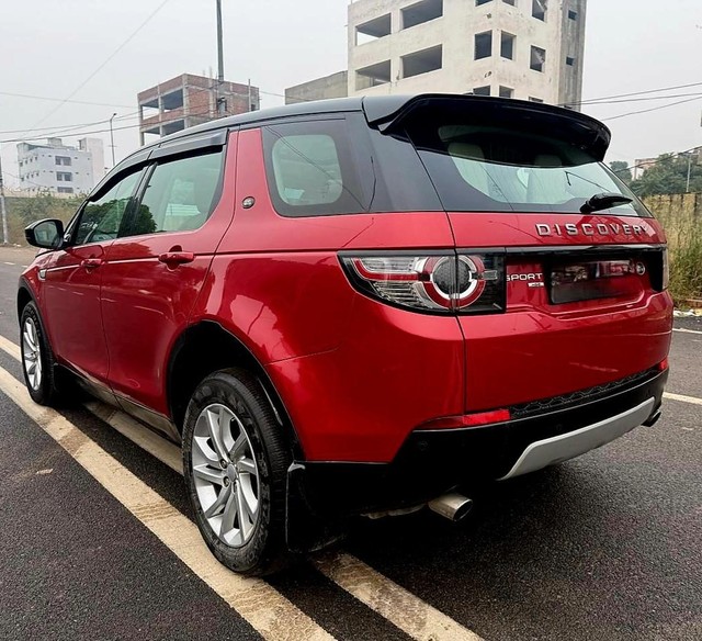 Second-hand 2018 Land Rover Discovery HSE 2.0 SD4 for sale in New Delhi-7