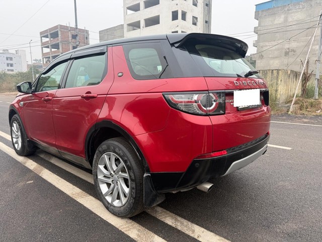 Second-hand 2018 Land Rover Discovery HSE 2.0 SD4 for sale in New Delhi-14