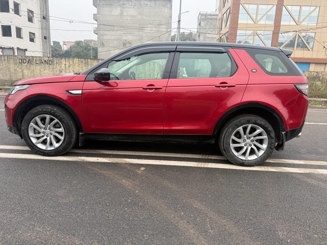 Second-hand 2018 Land Rover Discovery HSE 2.0 SD4 for sale in New Delhi-2