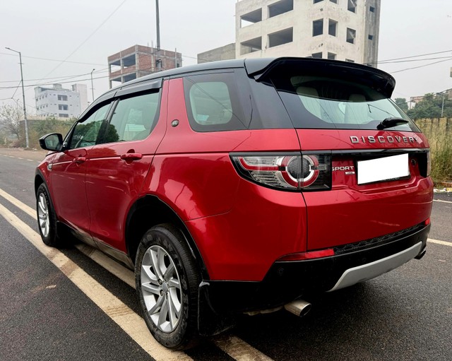 Second-hand 2018 Land Rover Discovery HSE 2.0 SD4 for sale in New Delhi-9