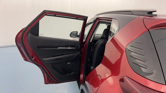 Second-hand 2021 Kia Sonet 1.5 GTX Plus Diesel AT DT for sale in Lucknow-31