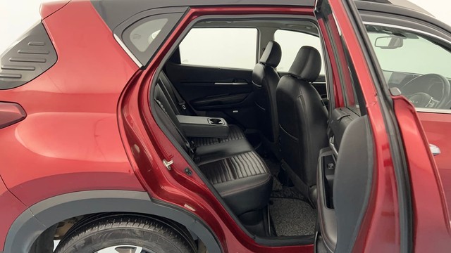 Second-hand 2021 Kia Sonet 1.5 GTX Plus Diesel AT DT for sale in Lucknow-34