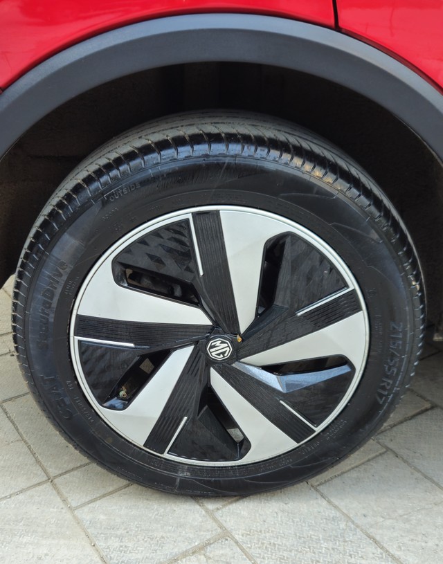 Second-hand 2024 MG ZS EV Exclusive for sale in Mumbai-7