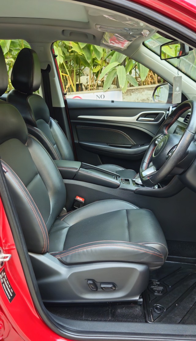 Second-hand 2024 MG ZS EV Exclusive for sale in Mumbai-6