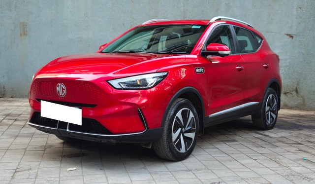 Second-hand 2024 MG ZS EV Exclusive for sale in Mumbai-9