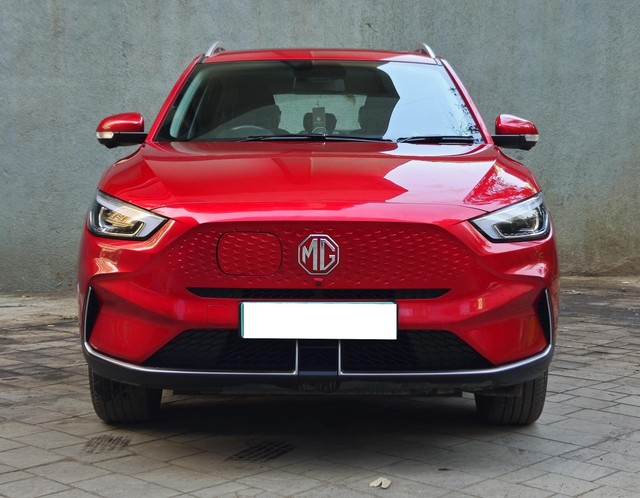 Second-hand 2024 MG ZS EV Exclusive for sale in Mumbai-4