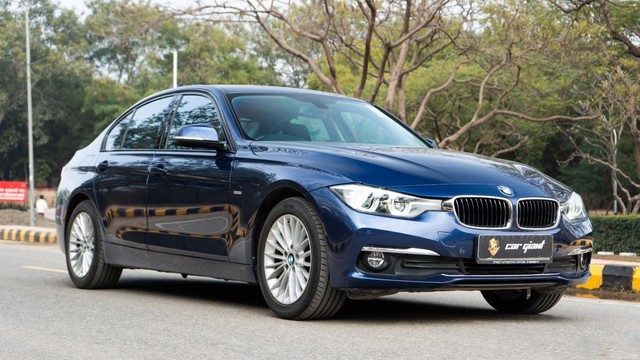 Second-hand 2018 BMW 3 Series 320d for sale in New Delhi-6