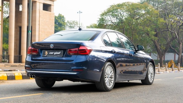 Second-hand 2018 BMW 3 Series 320d for sale in New Delhi-7