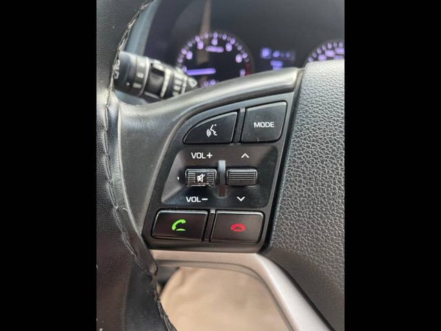 Second-hand 2019 Hyundai Tucson 2.0 Dual VTVT 2WD AT GL Opt for sale in Mumbai-14