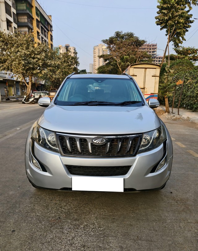 Second-hand 2015 Mahindra XUV500 R W10 FWD for sale in Mumbai-5