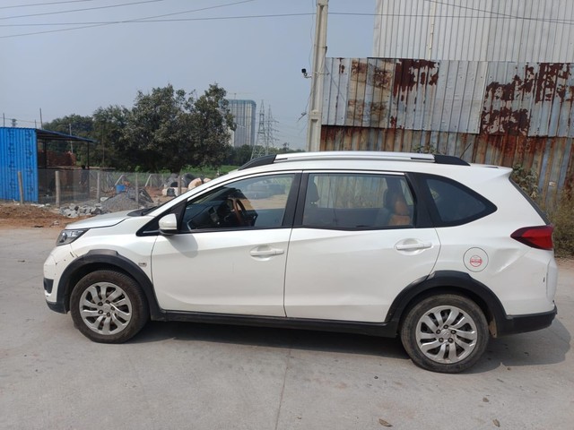 Second-hand 2018 Honda BR-V i-DTEC S MT for sale in Hyderabad-4