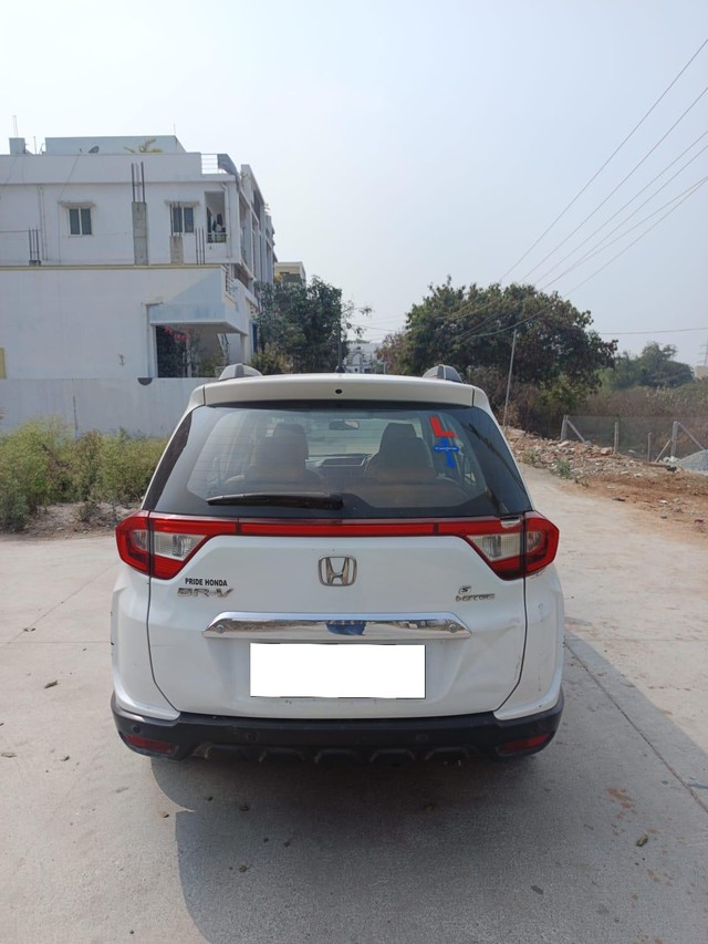 Second-hand 2018 Honda BR-V i-DTEC S MT for sale in Hyderabad-3