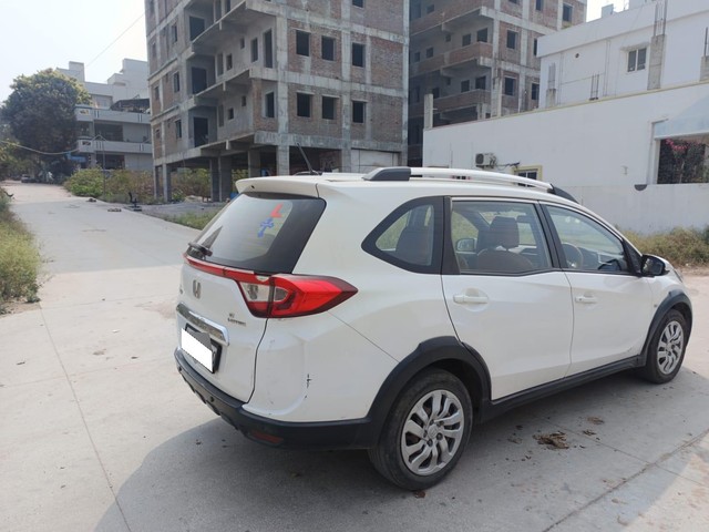 Second-hand 2018 Honda BR-V i-DTEC S MT for sale in Hyderabad-2