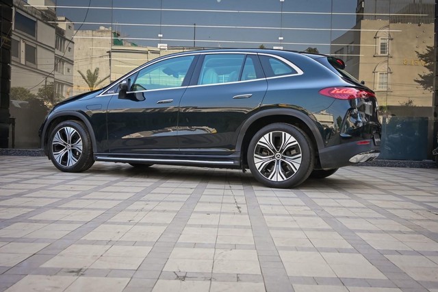 Second-hand 2023 Mercedes-Benz EQE SUV 500 4MATIC for sale in Jaipur-6