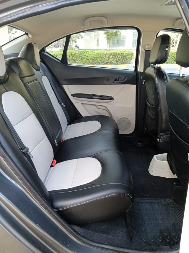 Second-hand 2023 Tata Tigor XZ Plus CNG for sale in Ahmedabad-4