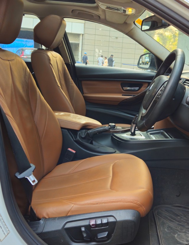 Second-hand 2015 BMW 3 Series 320d Luxury Line for sale in Mumbai-7