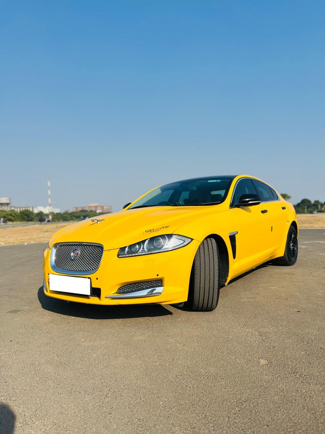 Second-hand 2014 Jaguar XF 2.2 Litre Luxury for sale in Vadodara-12
