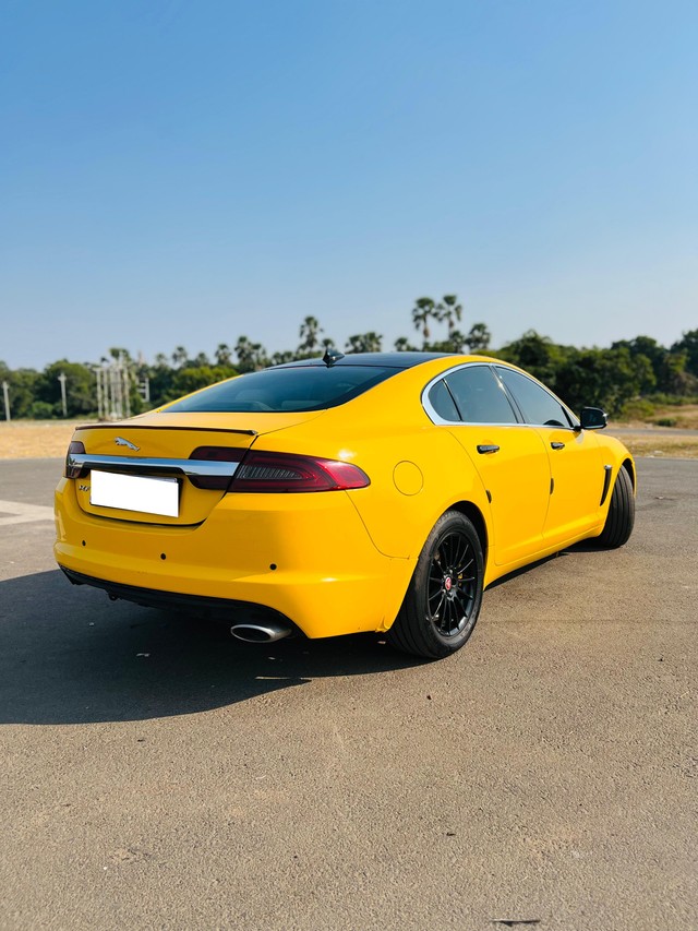 Second-hand 2014 Jaguar XF 2.2 Litre Luxury for sale in Vadodara-15