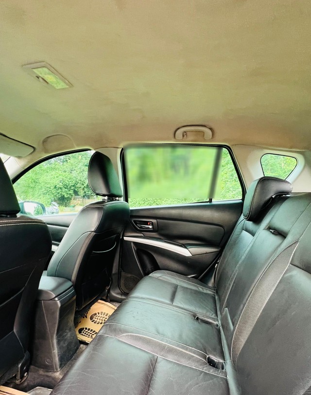 Second-hand 2015 Maruti S Cross DDiS 200 Alpha for sale in Vadodara-8