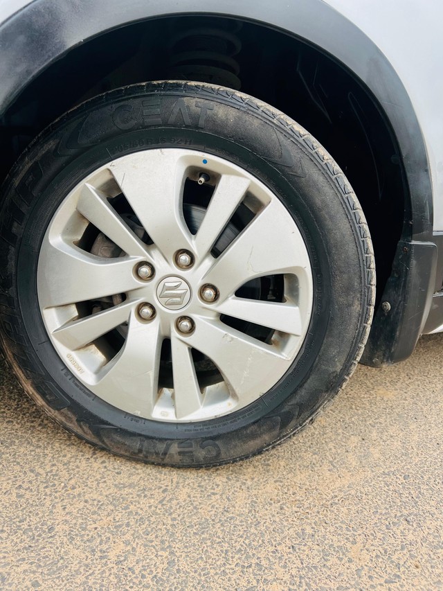 Second-hand 2015 Maruti S Cross DDiS 200 Alpha for sale in Vadodara-7