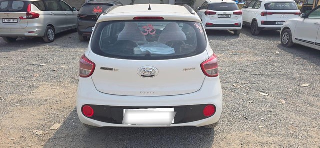 Second-hand 2017 Hyundai Grand i10 Sportz CNG for sale in Morbi-2
