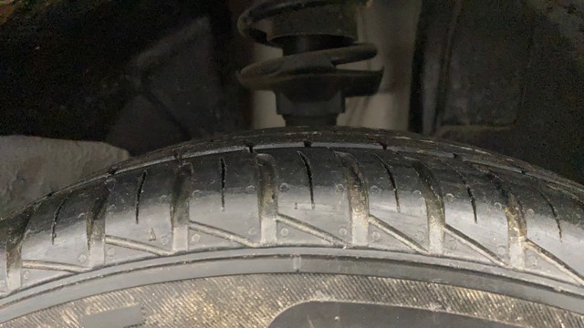 Second-hand 2020 Renault KWID 1.0 RXT AMT Opt for sale in Lucknow-28