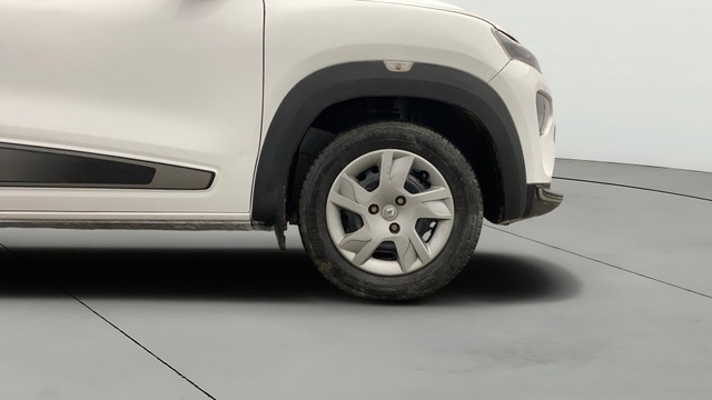 Second-hand 2020 Renault KWID 1.0 RXT AMT Opt for sale in Lucknow-23