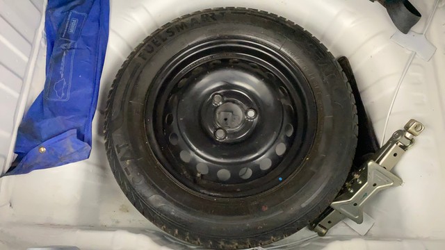 Second-hand 2020 Renault KWID 1.0 RXT AMT Opt for sale in Lucknow-27