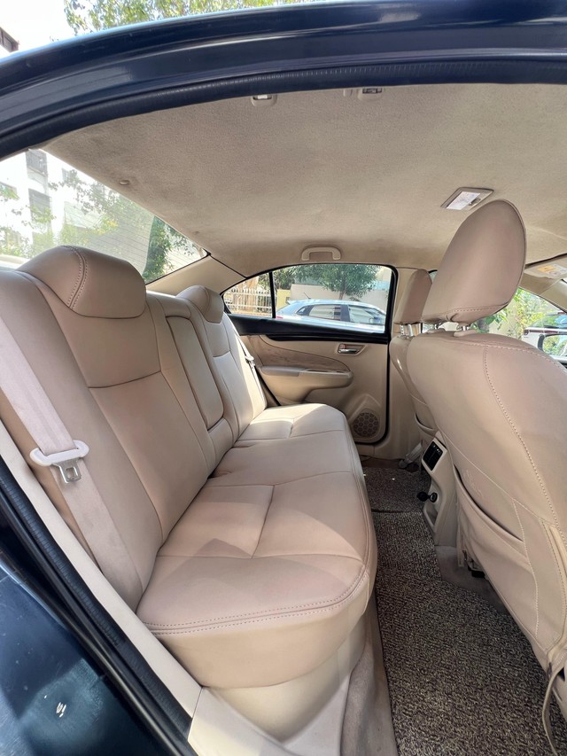 Second-hand 2015 Maruti Ciaz VDi for sale in Vadodara-9