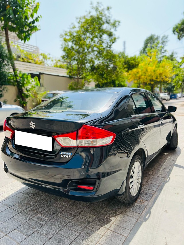 Second-hand 2015 Maruti Ciaz VDi for sale in Vadodara-5