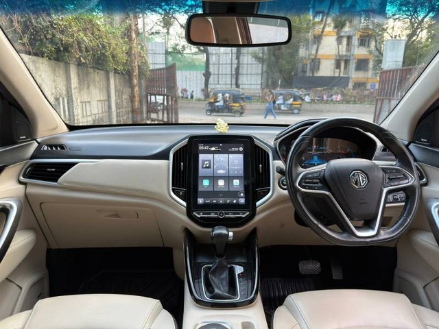 Second-hand 2021 MG Hector Sharp CVT for sale in Mumbai-18
