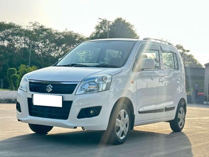 Second-hand 2018 Maruti Wagon R AMT VXI for sale in Vadodara