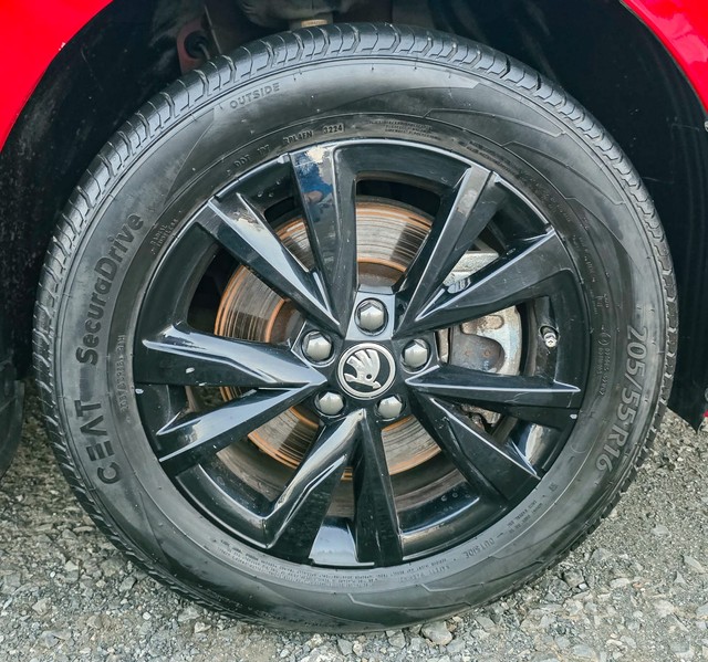 Second-hand 2024 Skoda Slavia 1.5L Monte Carlo DSG for sale in Mumbai-8