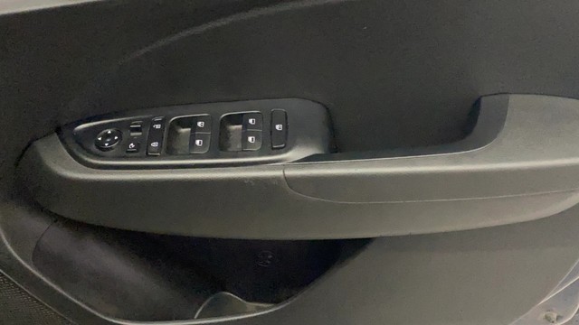 Second-hand 2020 Hyundai Venue SX Turbo iMT for sale in Kochi-17