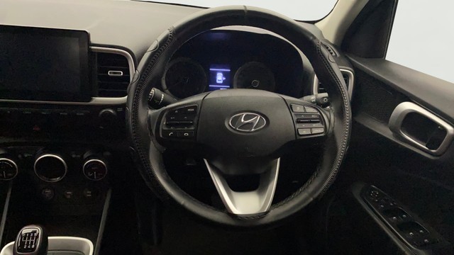 Second-hand 2020 Hyundai Venue SX Turbo iMT for sale in Kochi-12