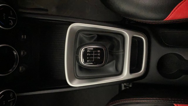 Second-hand 2020 Hyundai Venue SX Turbo iMT for sale in Kochi-13