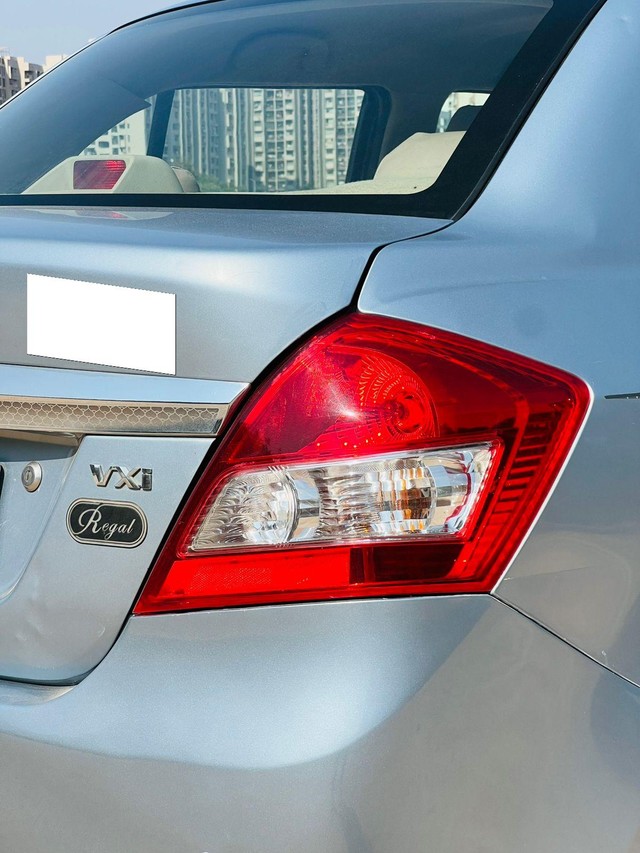 Second-hand 2013 Maruti Swift Dzire VXI for sale in Ahmedabad-5