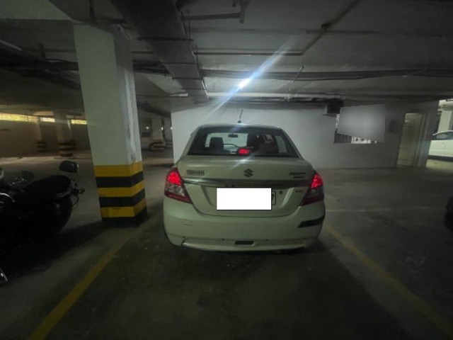 Second-hand 2012 Maruti Suzuki Swift Dzire VXI for sale in Bangalore-2