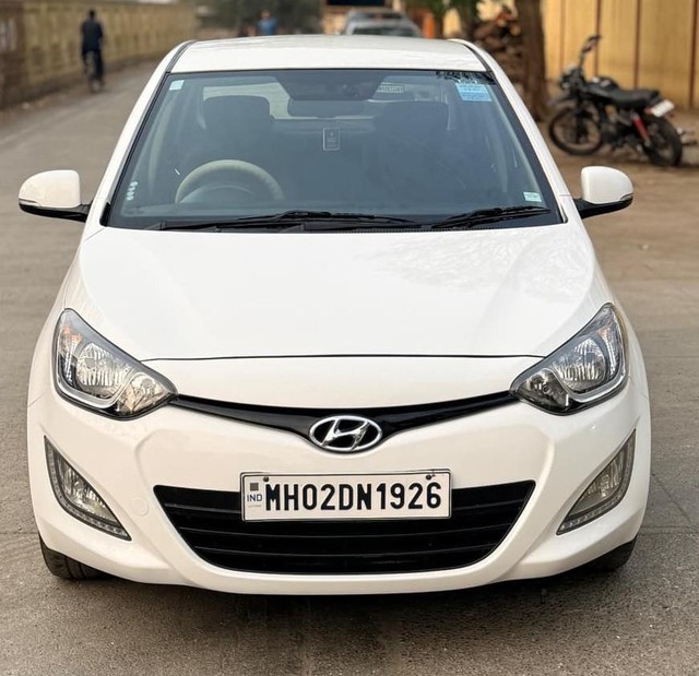 Second-hand 2014 Hyundai i20 Sportz 1.2 for sale in Mumbai-5